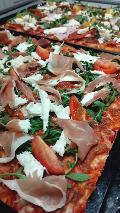 PIZZA AL TAGLIO ( en plaque )