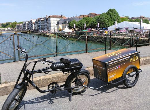 LIVRAISON DE REPAS A VELO