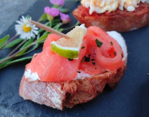 tapas saumon fumé, fromage fouetté tapas saumon fumé, fromage fouetté